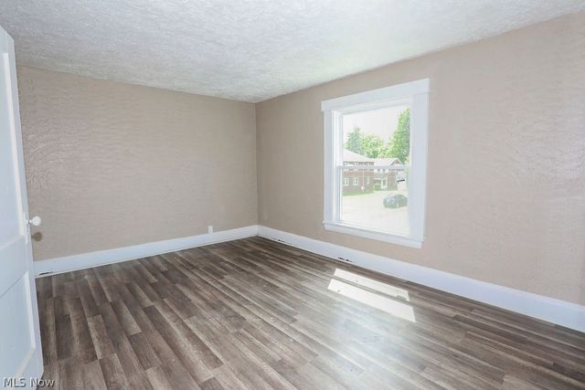65 N Richview Avenue, Youngstown, OH 44509
