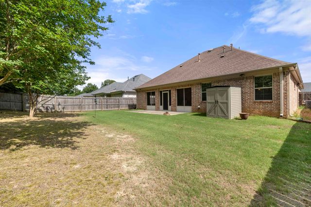 195 CHEROKEE CIR, Oakland, TN 38060