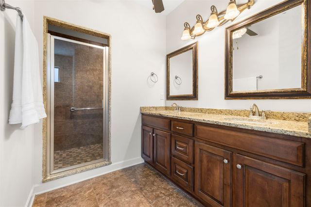 195 CHEROKEE CIR, Oakland, TN 38060