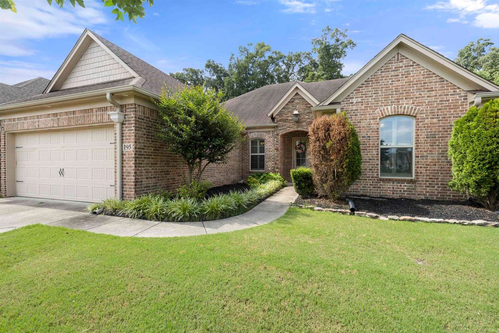 195 CHEROKEE CIR, Oakland, TN 38060