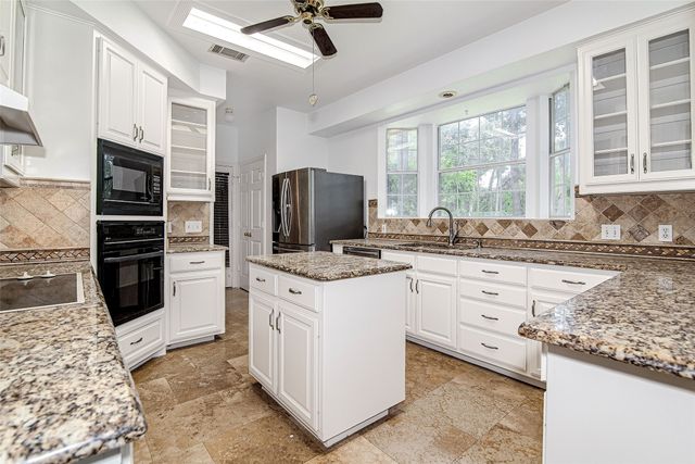 3308 Corn Valley Road, Grand Prairie, TX 75052