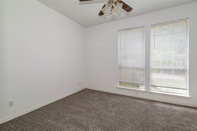 3308 Corn Valley Road, Grand Prairie, TX 75052