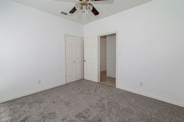 3308 Corn Valley Road, Grand Prairie, TX 75052