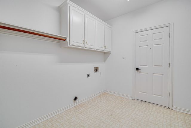 3308 Corn Valley Road, Grand Prairie, TX 75052