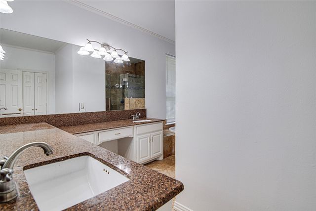 3308 Corn Valley Road, Grand Prairie, TX 75052