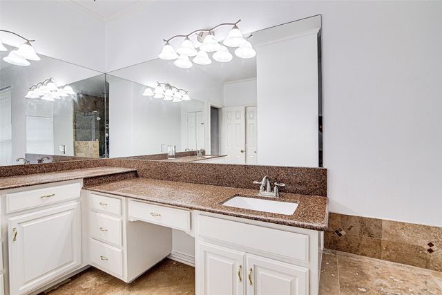 3308 Corn Valley Road, Grand Prairie, TX 75052