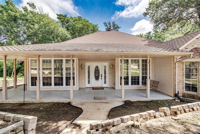 3308 Corn Valley Road, Grand Prairie, TX 75052