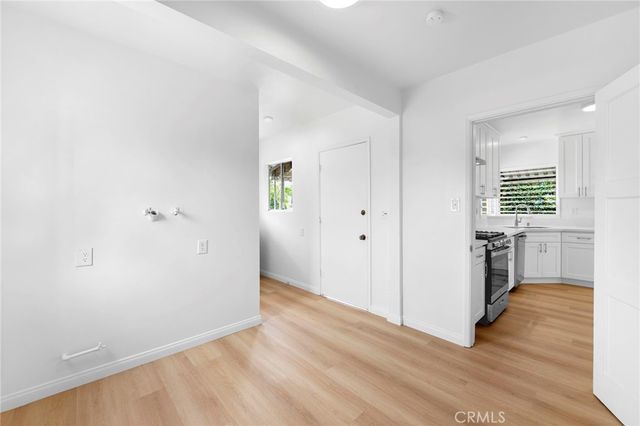 956 S Oak, Inglewood, CA 90301