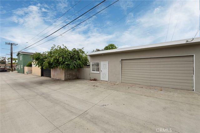 956 S Oak, Inglewood, CA 90301