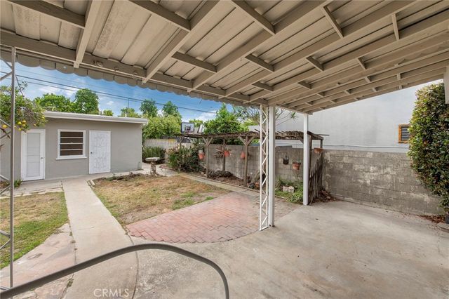 956 S Oak, Inglewood, CA 90301