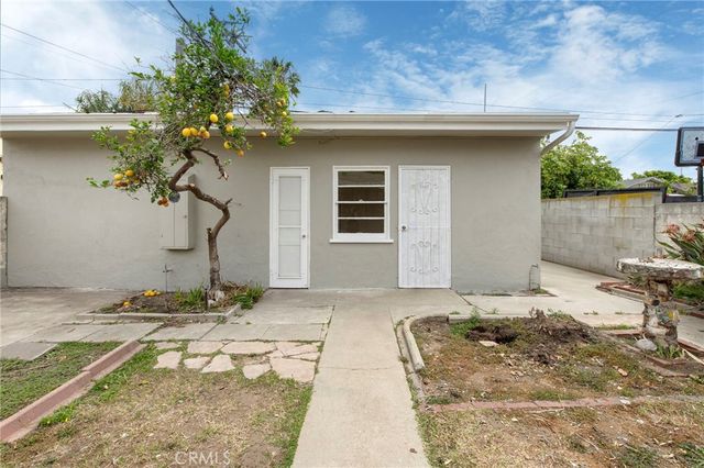 956 S Oak, Inglewood, CA 90301