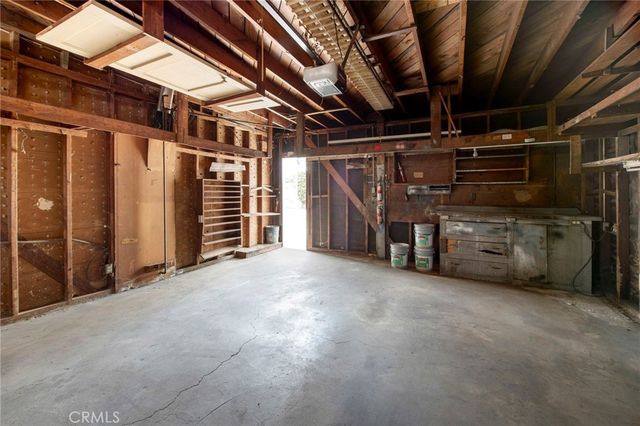 956 S Oak, Inglewood, CA 90301