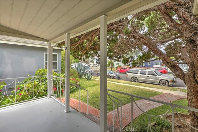956 S Oak, Inglewood, CA 90301