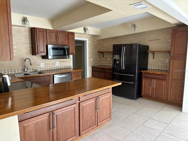 1325 SANDY LANE, Clearwater, FL 33755