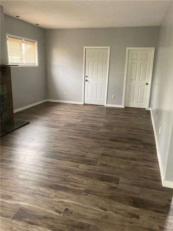 1001 E Stewart Street, Dayton, OH 45410