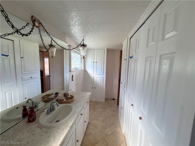 31785 PIEDMONT-FREEPORT Road, Freeport, OH 43973