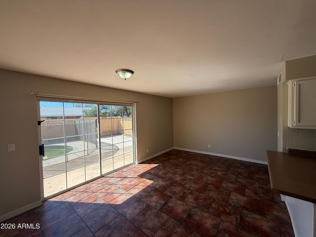 7723 N 35TH Avenue, Phoenix, AZ 85051 — photo 4