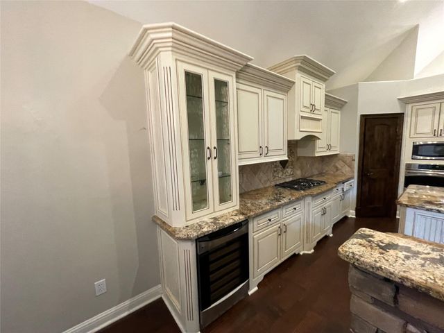 23 S Bristol Oak Court, The Woodlands, TX 77382