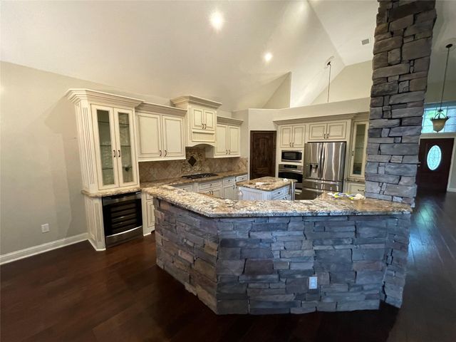 23 S Bristol Oak Court, The Woodlands, TX 77382