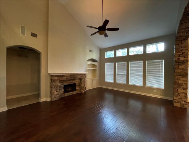 23 S Bristol Oak Court, The Woodlands, TX 77382