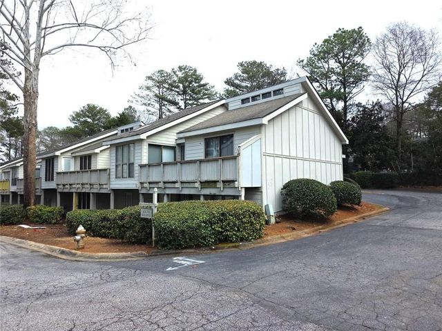 5025 Highland Club Drive, Marietta, GA 30068