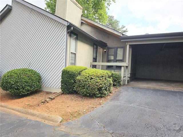 5025 Highland Club Drive, Marietta, GA 30068