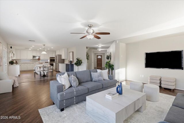 4122 E PALM BEACH Drive, Chandler, AZ 85249
