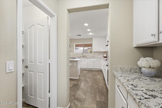 4122 E PALM BEACH Drive, Chandler, AZ 85249