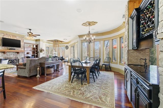 6427 Point Twenty Two, Gainesville, GA 30506