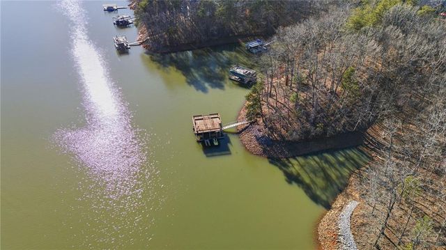 6427 Point Twenty Two, Gainesville, GA 30506