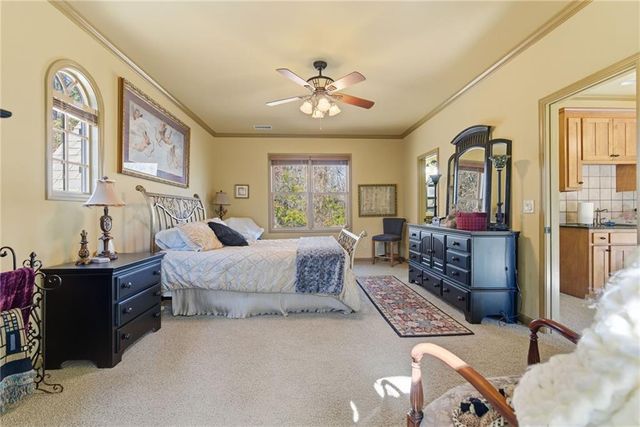 6427 Point Twenty Two, Gainesville, GA 30506