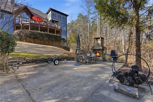 6427 Point Twenty Two, Gainesville, GA 30506