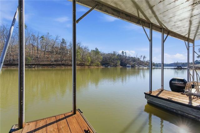 6427 Point Twenty Two, Gainesville, GA 30506