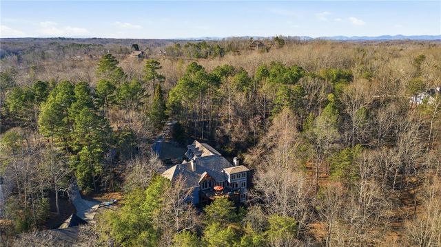 6427 Point Twenty Two, Gainesville, GA 30506