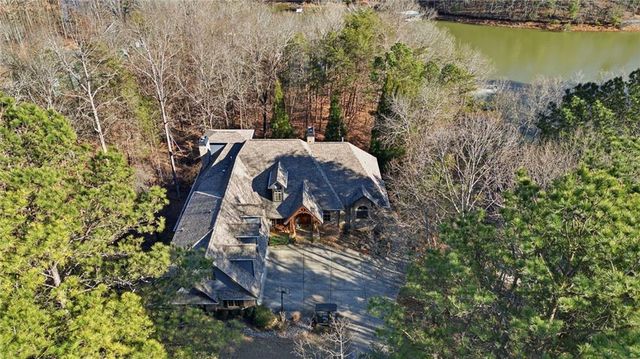 6427 Point Twenty Two, Gainesville, GA 30506