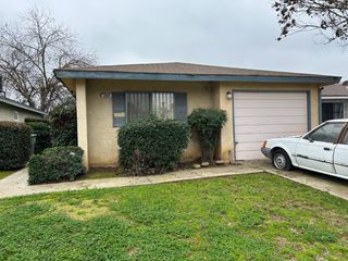 5488 E Illinois Avenue, Fresno, CA 93727