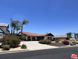 21963 Strawberry Lane, Canyon Lake, CA 92587