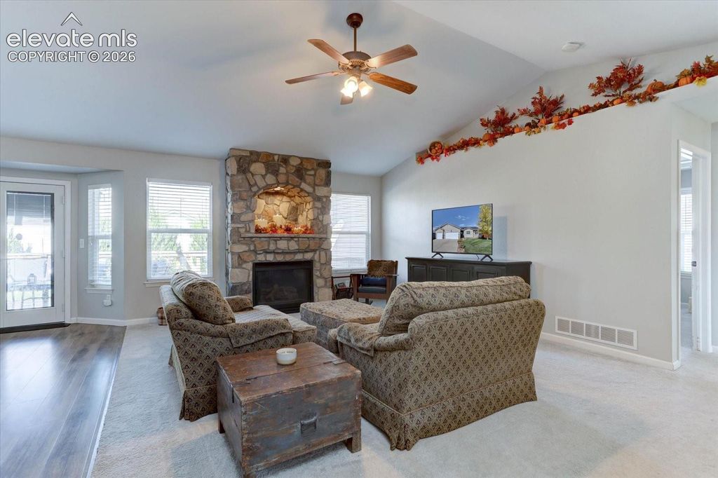 338 Hawthorne Avenue, Johnstown, CO 80534 — photo 4