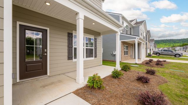 8149 Watercolour Lane, Ooltewah, TN 37363