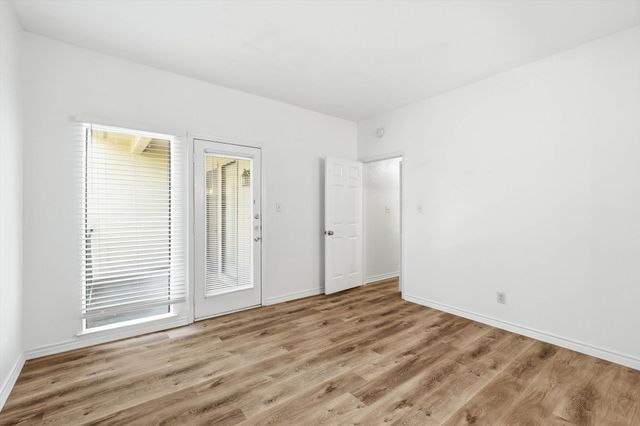 3105 San Jacinto Street 207, Dallas, TX 75204