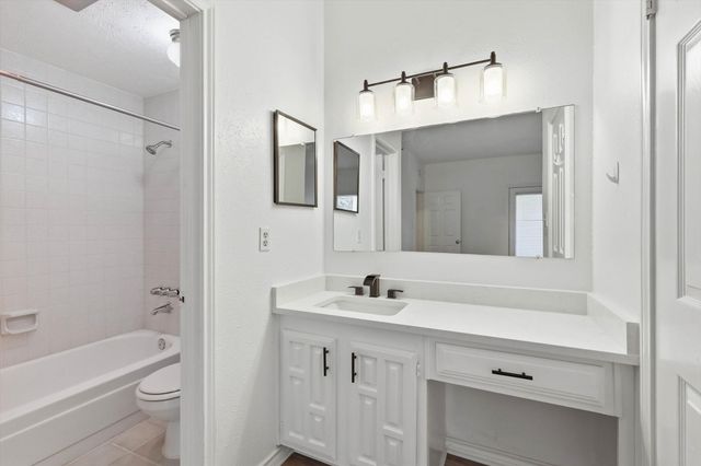 3105 San Jacinto Street 207, Dallas, TX 75204