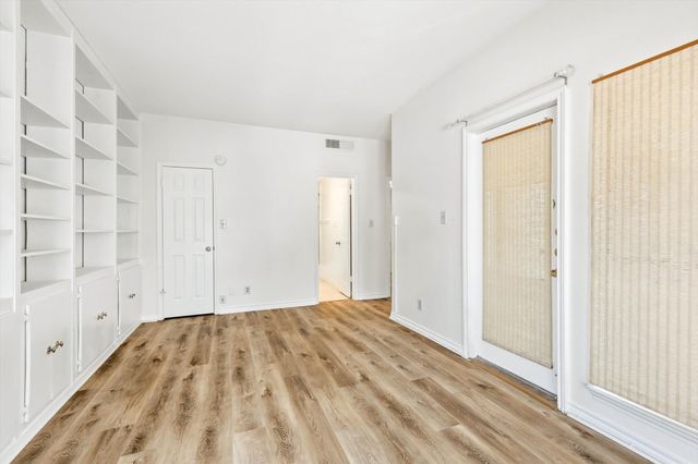 3105 San Jacinto Street 207, Dallas, TX 75204