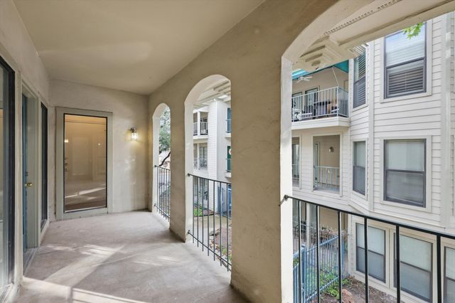 3105 San Jacinto Street 207, Dallas, TX 75204