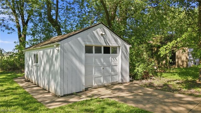 2645 Draper Street SE, Warren, OH 44484