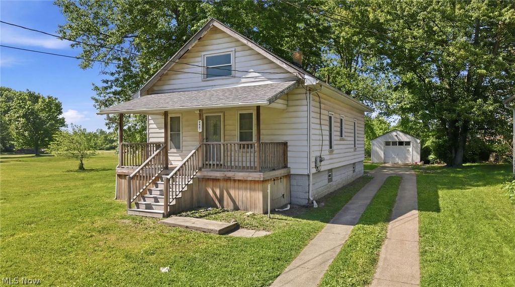 2645 Draper Street SE, Warren, OH 44484