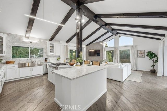 31673 Foxfield, Westlake Village, CA 91361