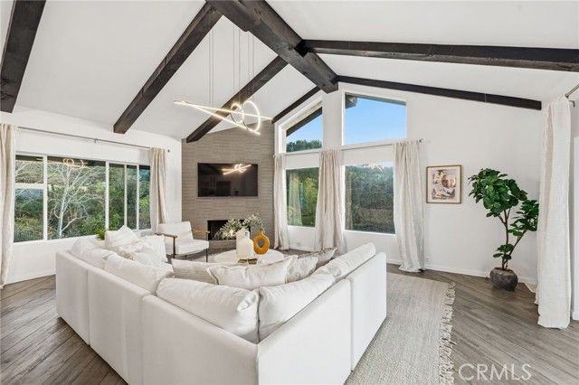 31673 Foxfield, Westlake Village, CA 91361