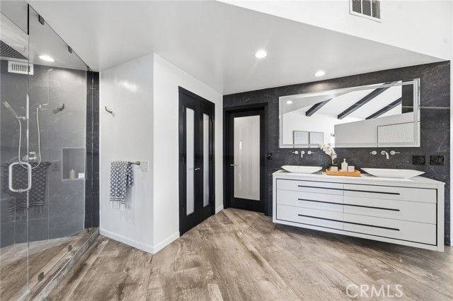 31673 Foxfield, Westlake Village, CA 91361