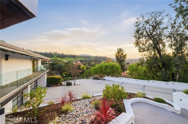 31673 Foxfield, Westlake Village, CA 91361