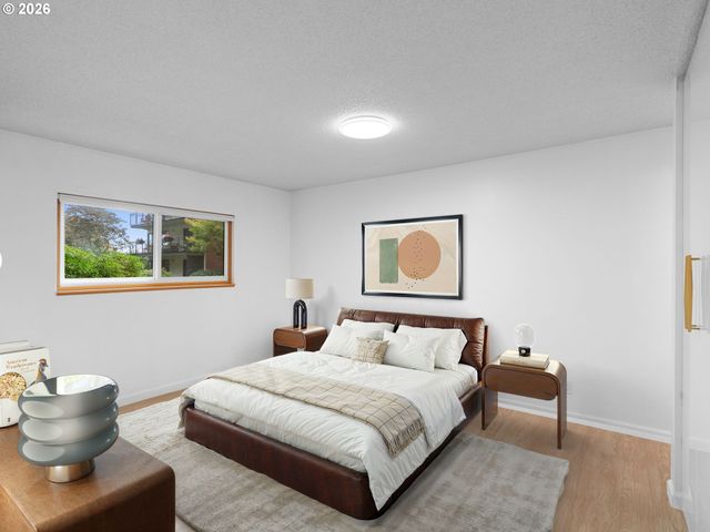2393 Sw PARK Pl 112, Portland, OR 97205